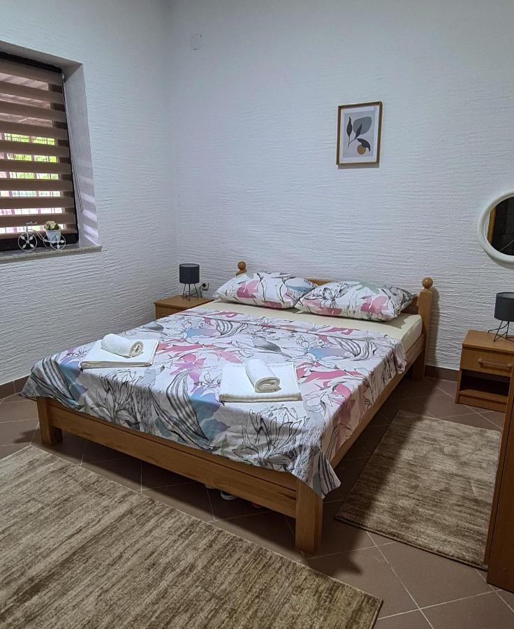 Apartamento Prenociste Dubravka Livno Exterior foto