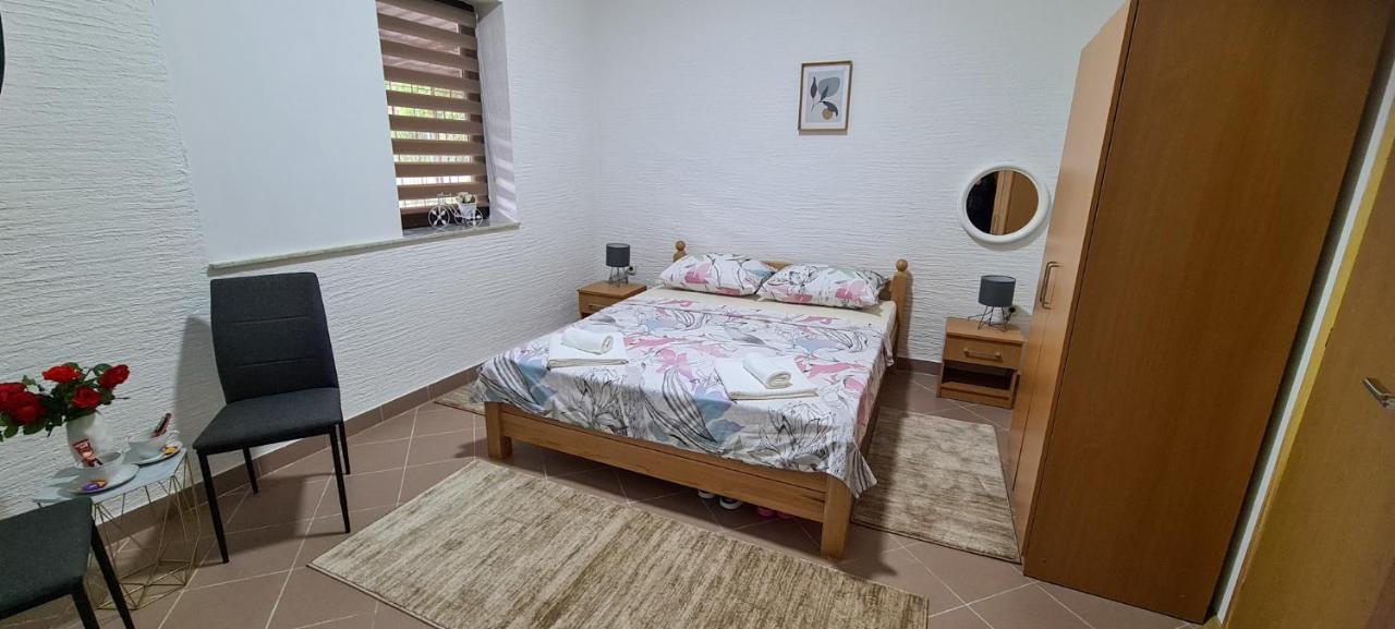 Apartamento Prenociste Dubravka Livno Exterior foto
