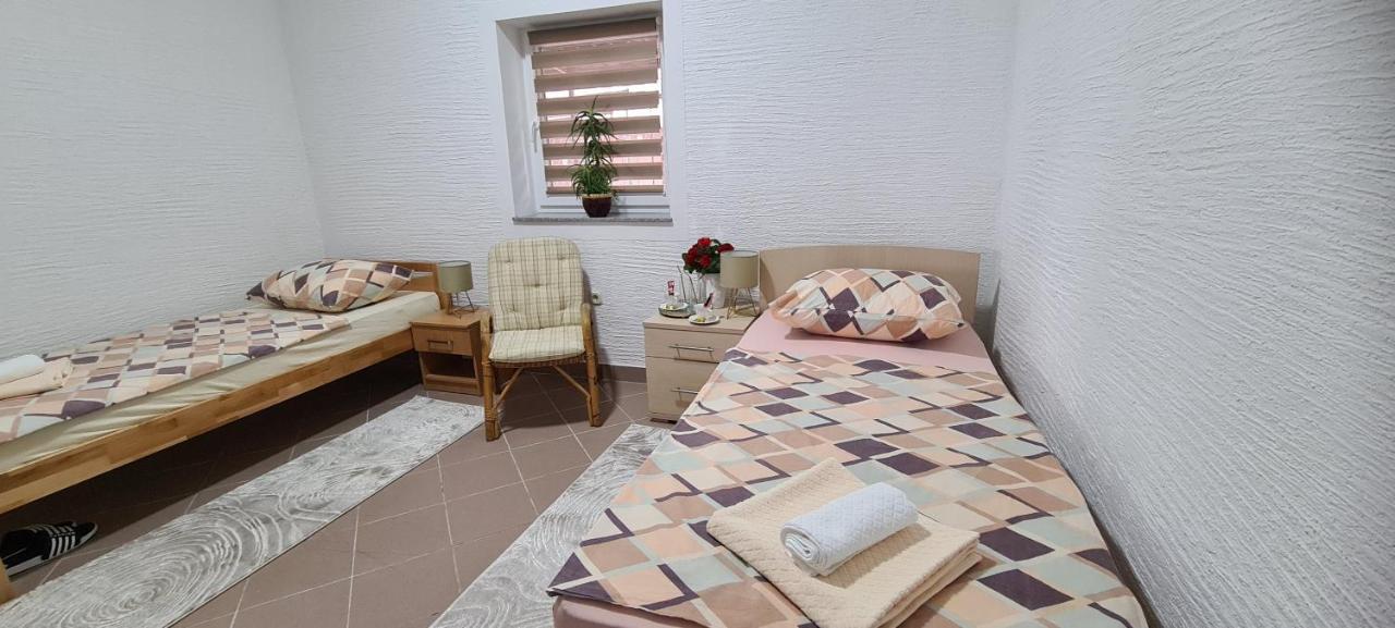 Apartamento Prenociste Dubravka Livno Exterior foto